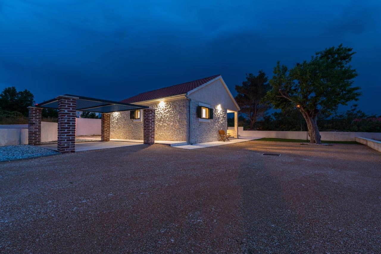 Holiday Home Figurica Novigrad  Eksteriør billede
